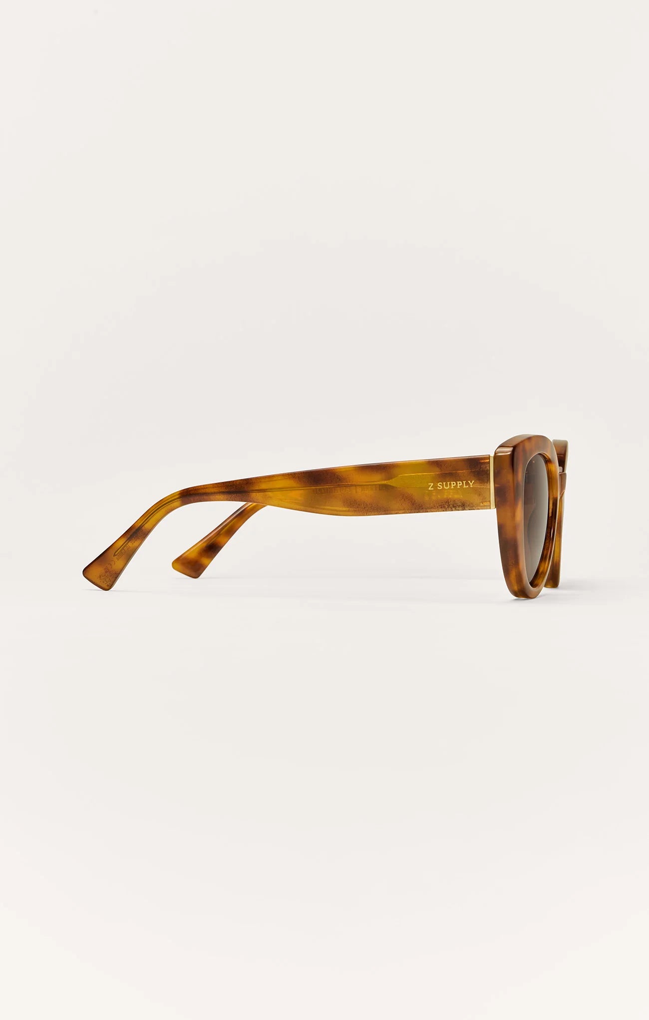 everyday sunglasses women, vintage inspired sunglasses, stylish women’s accessories