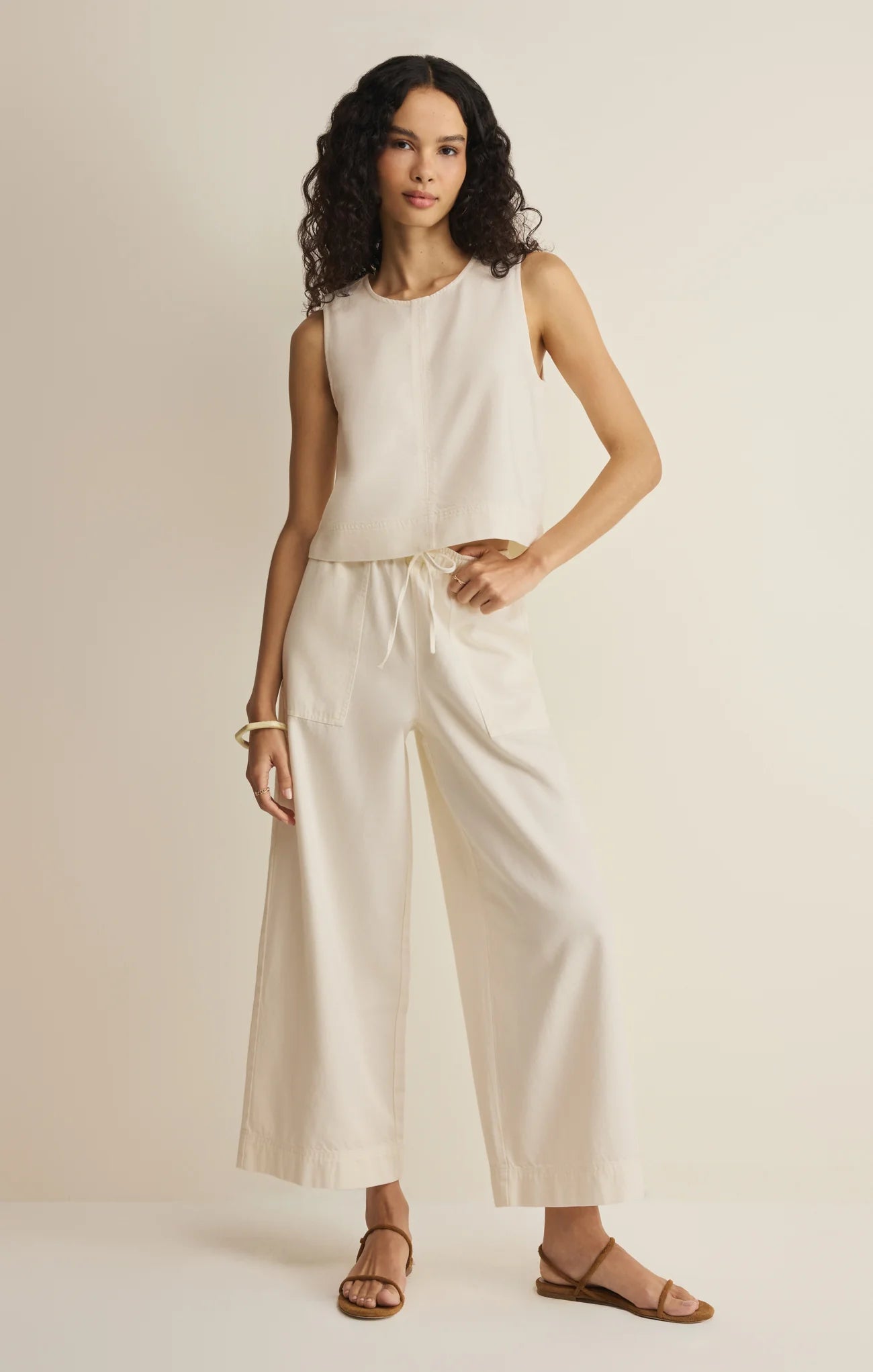 relaxed fit tank top, women's capsule wardrobe, everyday summer tops, versatile women's clothing, women's resort wear