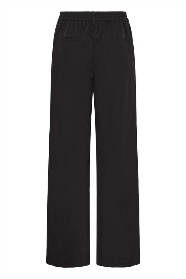 wardrobe staple pants women