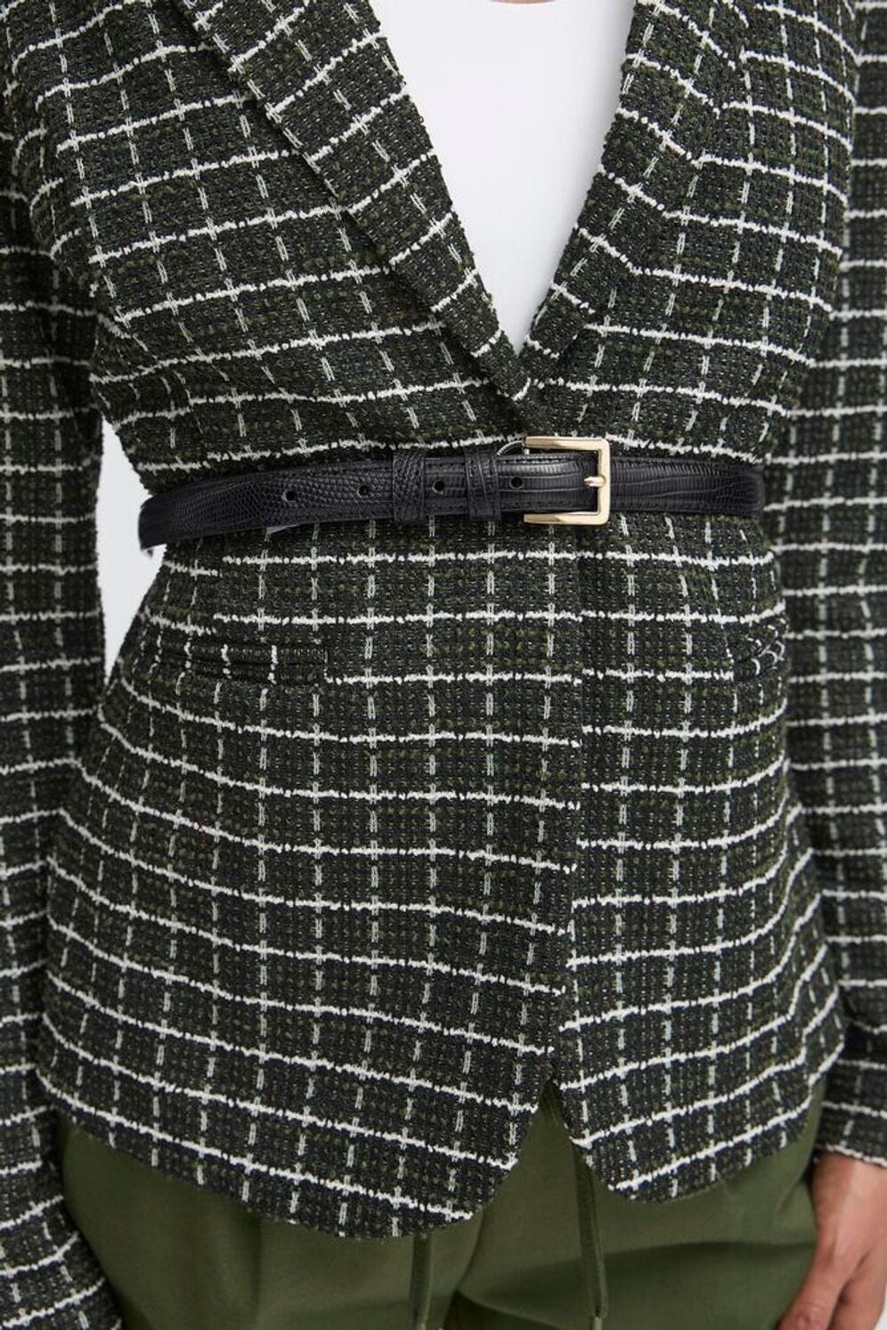 BLACK LEANA BELT, ICHI, black leather belt with gold buckle