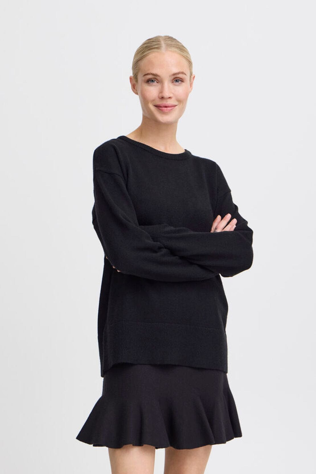 ALL DAY BLACK LONG SLEEVE Sweater, B YOUNG 