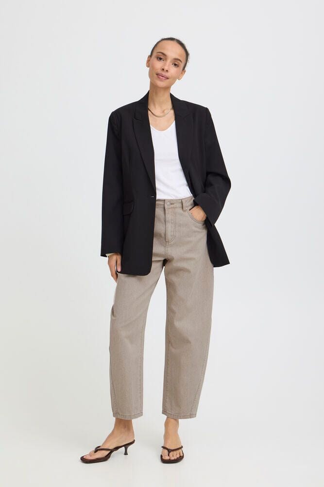 beige barrel leg jeans women, barrel leg denim women, neutral barrel jeans women, beige curved leg jeans women