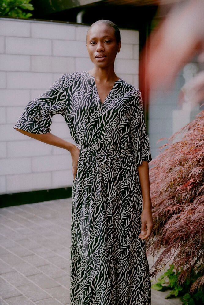 BYOUNG, animal print wrap dress women, zebra print midi dress women, wrap V neck midi dress women, black white print dress women, animal print midi dress women
