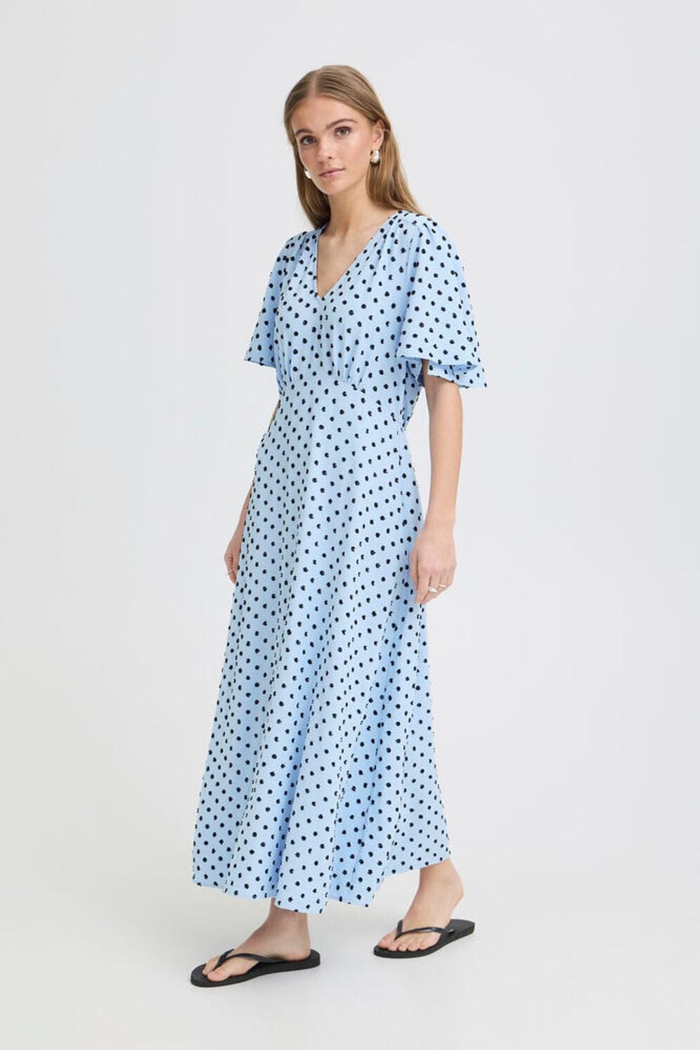 ICHI, blue polka dot midi dress women, soft blue midi dress women, V neck polka dot dress women, blue printed midi dress women, feminine blue summer dress women
