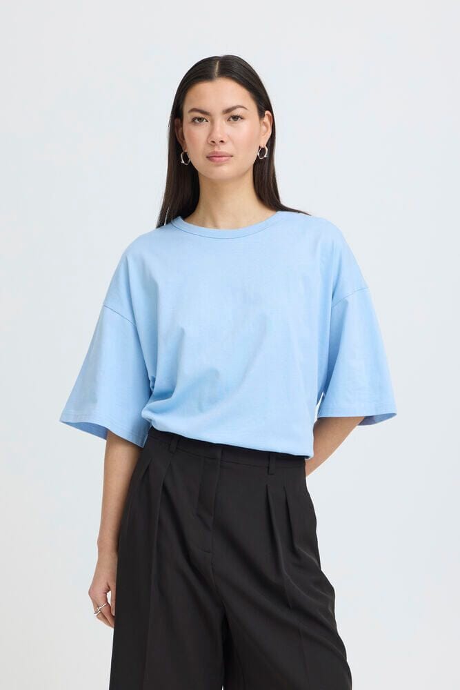 boxy tee women, powder blue t shirt women, oversized t shirt women blue, relaxed fit tee women, modern basic t shirt women, soft structured tee women
