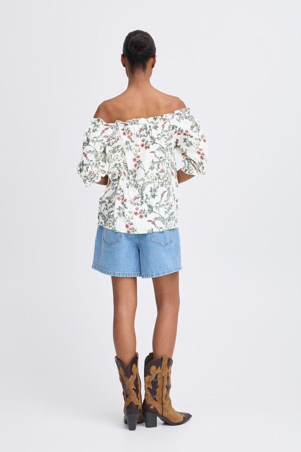 OFF SHOULDER FLOWER BLOUSE Top B YOUNG 