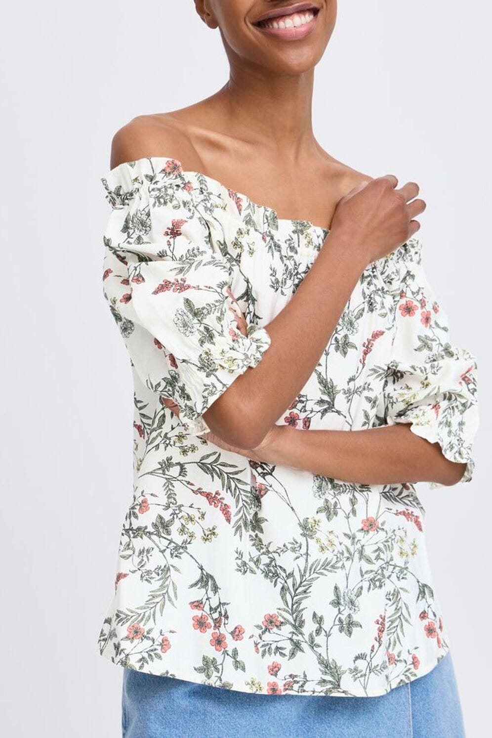 OFF SHOULDER FLOWER BLOUSE Top B YOUNG 