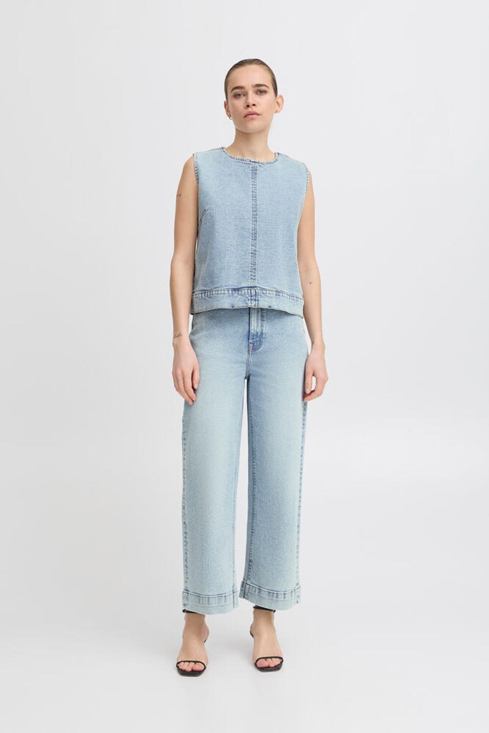 LIGHT WASH DENIM TOP Top ICHI 