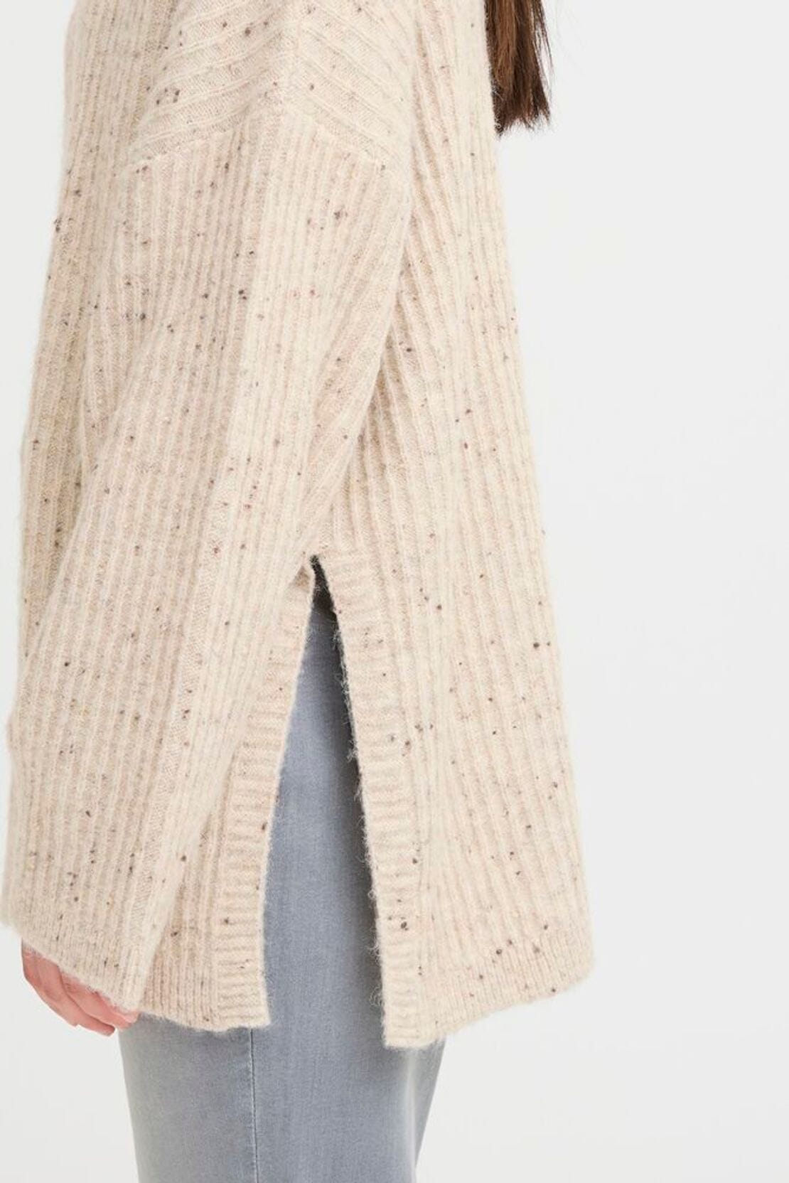 soft ribbed sweater with side slits