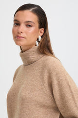 cozy neutral sweater outfit