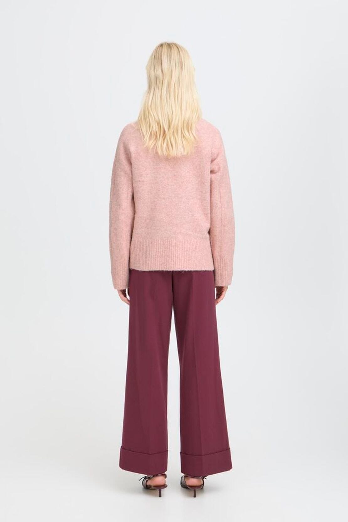 relaxed fit sweater style