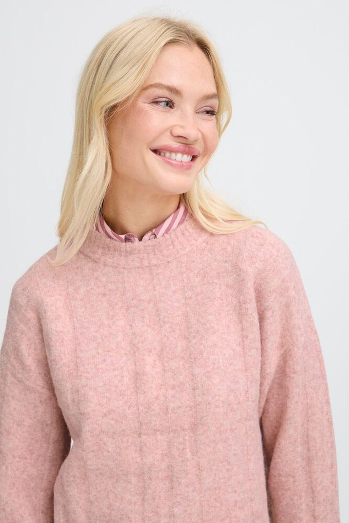 omea pink sweater women