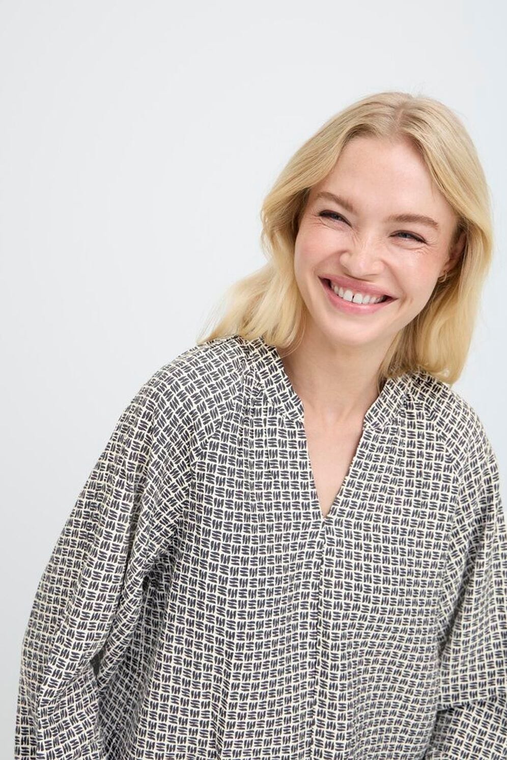 flowy patterned top, lightweight v neck blouse