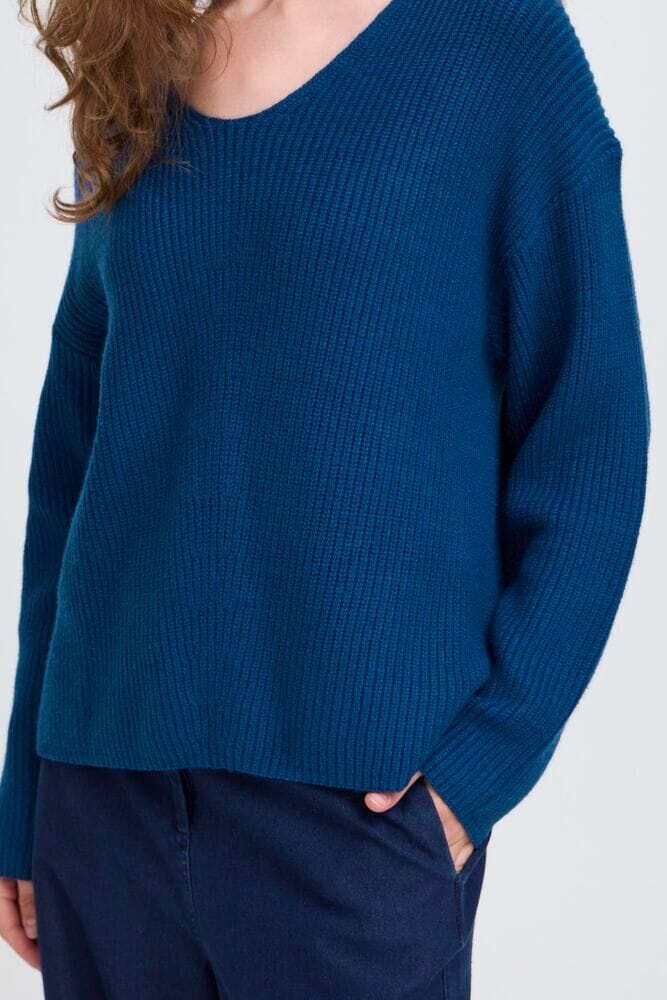 Relaxed navy deep v neck sweater with slouchy fit, ICHI 
