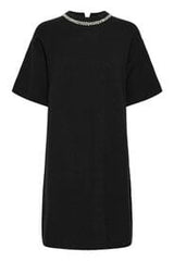 effortless holiday dress