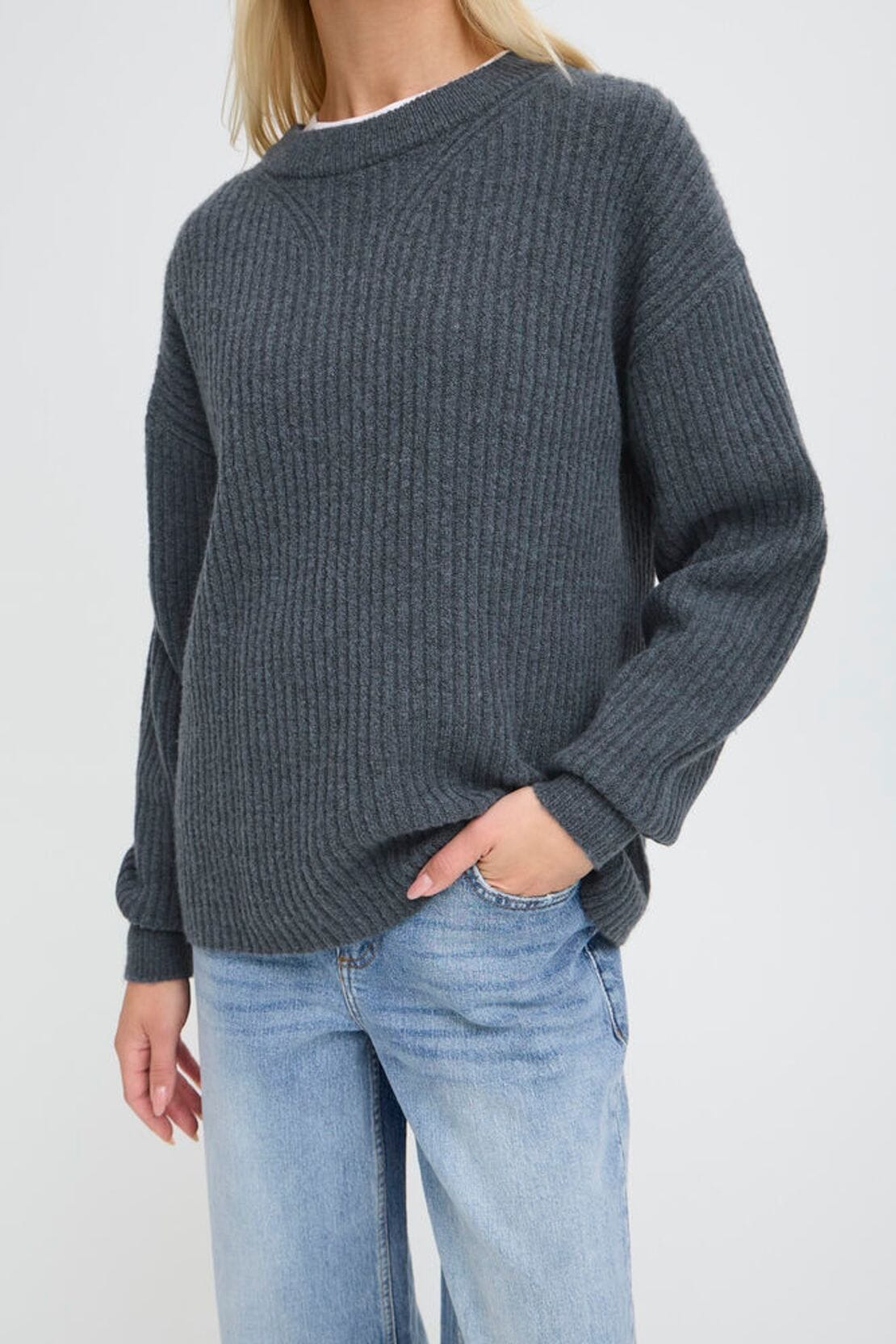 grey knit sweater