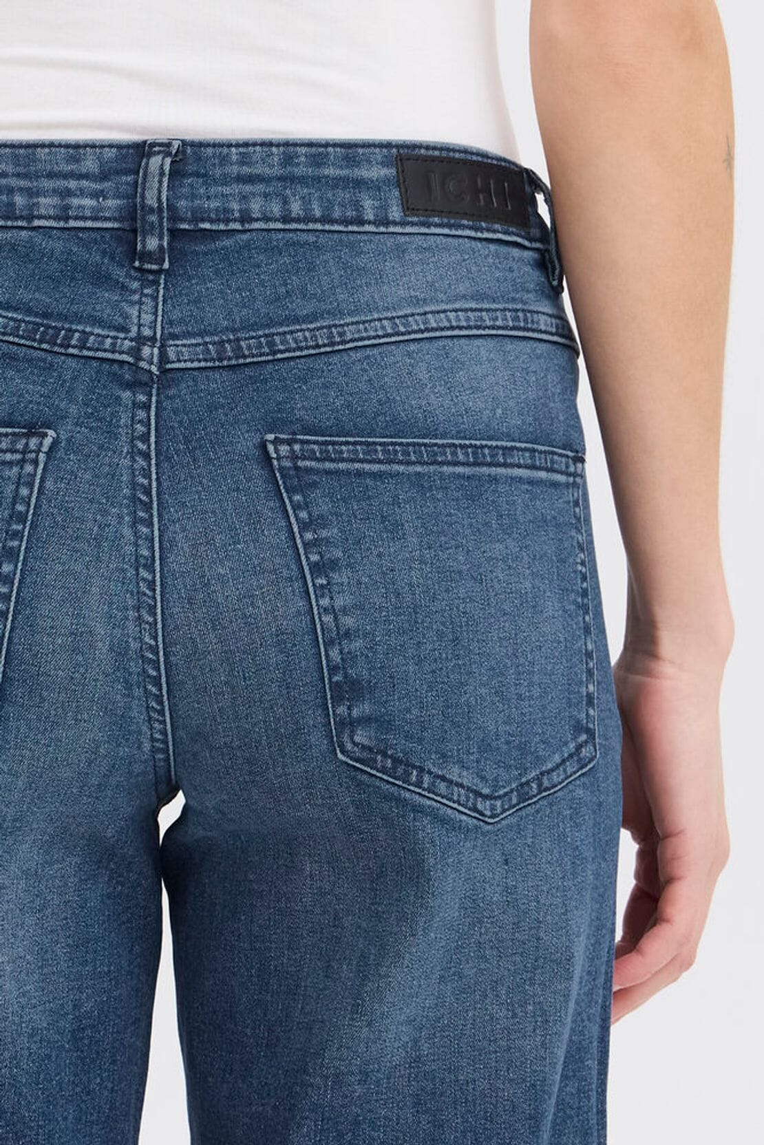 STRAIGHT LEG JEAN (MEDIUM) Jeans ICHI 