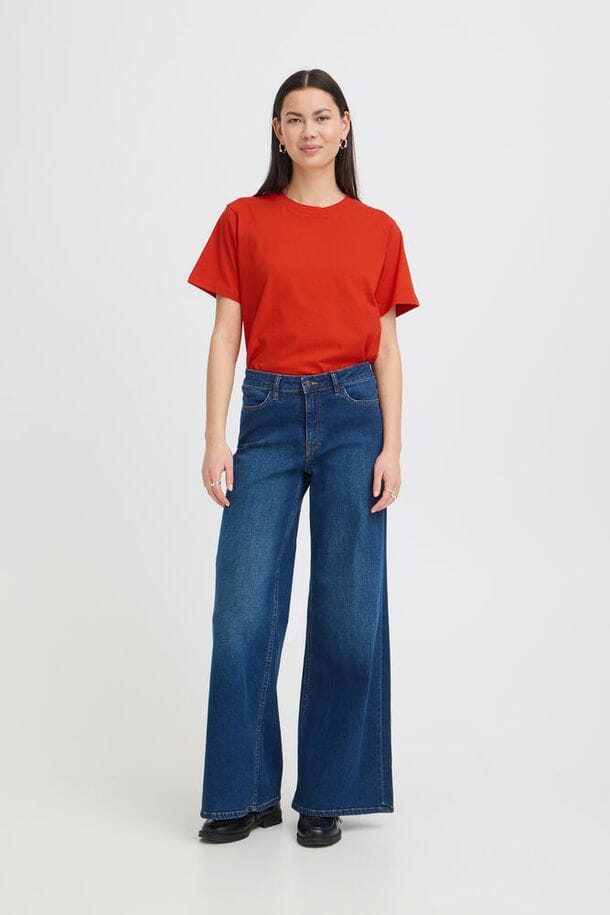 everyday basic tee women red, statement t shirt women, relaxed fit tee women red, short sleeve red t shirt women