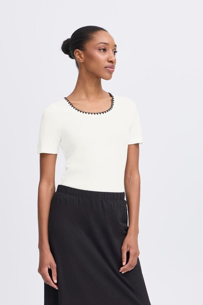 TRIANGLE STITCH TOP Top B YOUNG 