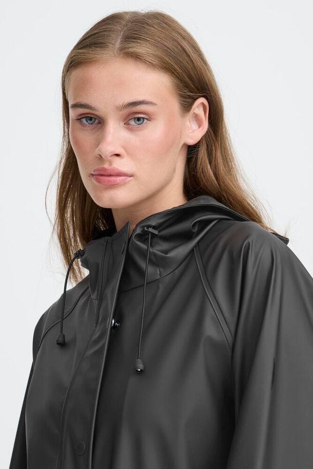 stylish raincoat women black, modern rain jacket women, lightweight waterproof coat women, black raincoat with hood women