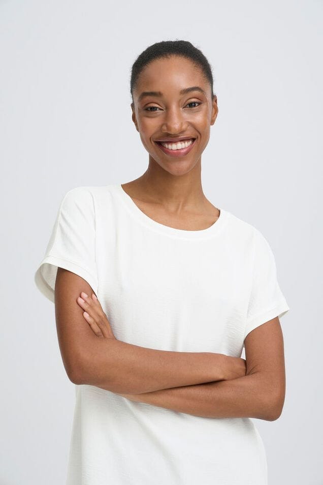 layering white tee