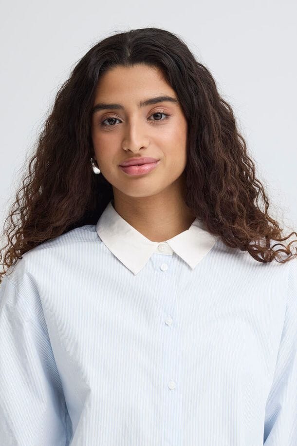 classic office shirt women blue stripe, casual striped shirt women outfit, crisp collar striped blouse women, blue and white stripe shirt women, everyday button down shirt women
