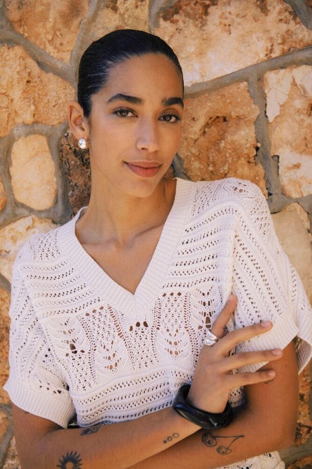 cream knit v neck top, relaxed knit sweater women, breathable knit sweater women