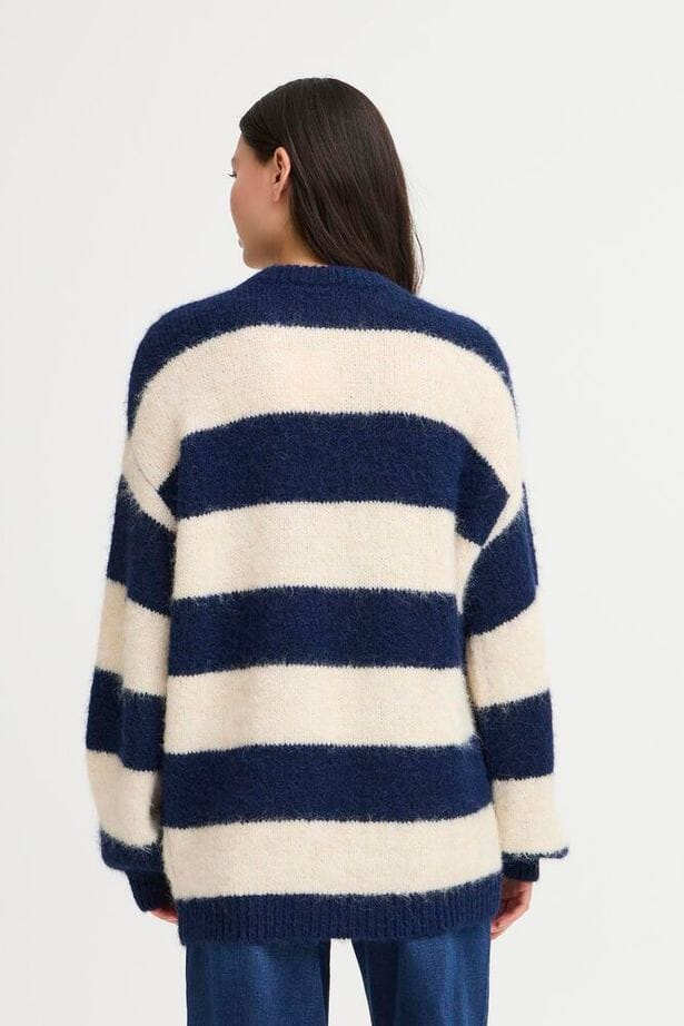 bold stripe cozy top