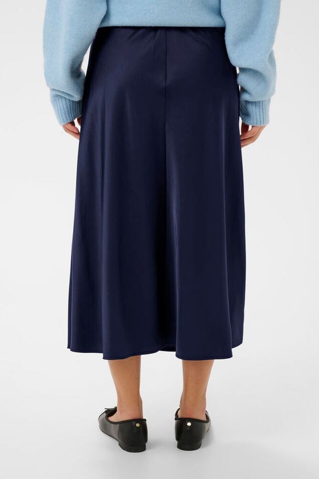 silky navy skirt outfit, modern navy skirt