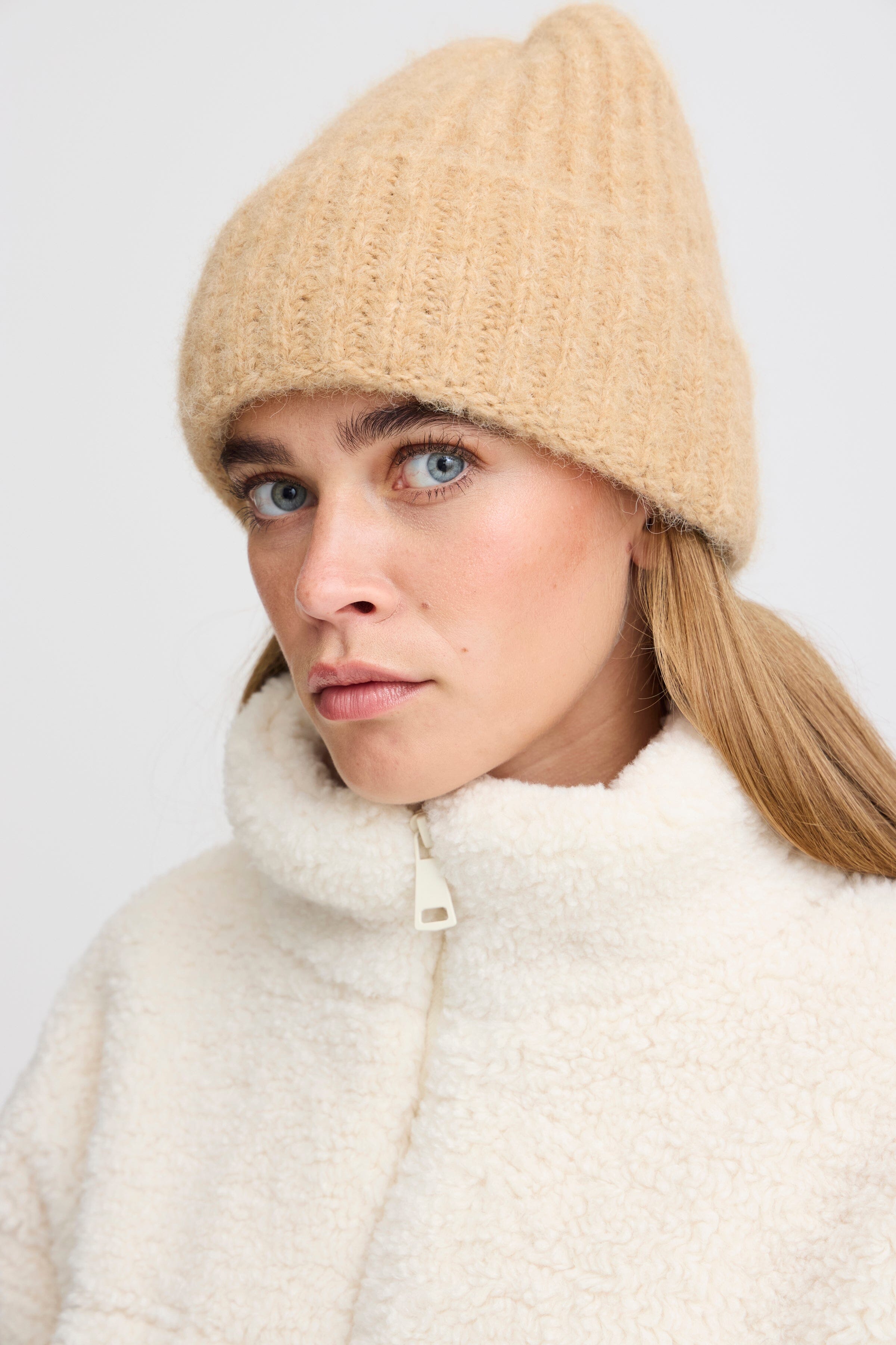 SOLENE OATMEAL BEANIE Accessories ICHI 