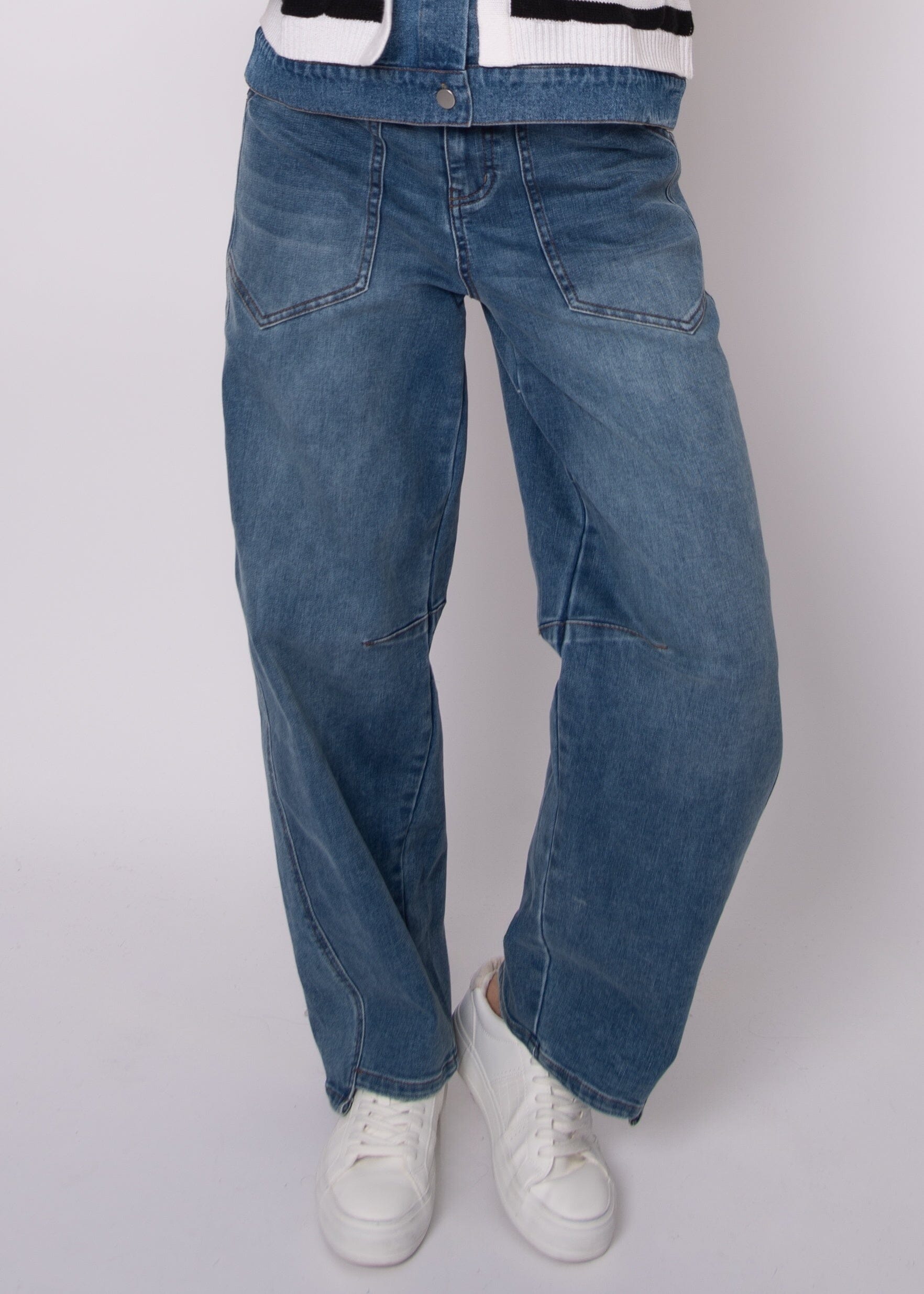 RD STYLE, dark wash stretch barrel denim, women barrel leg jeans dark wash, stretch barrel jeans women, relaxed fit dark wash denim