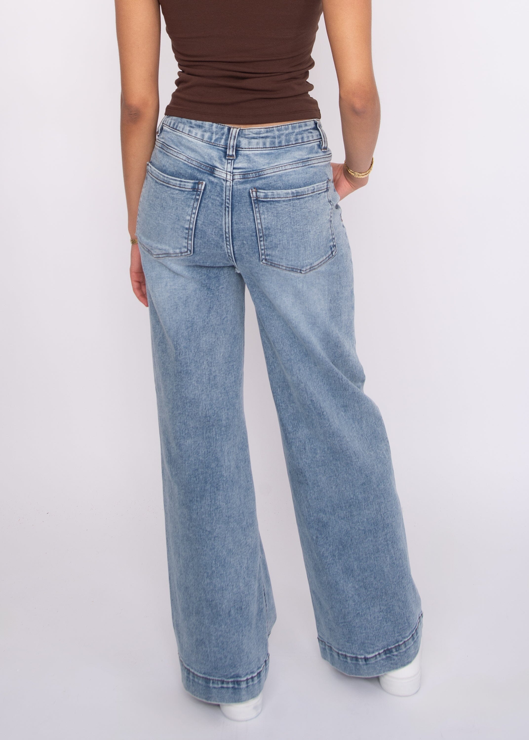 classic blue jeans women, off duty denim style, versatile wide leg jeans, stretch denim trousers women