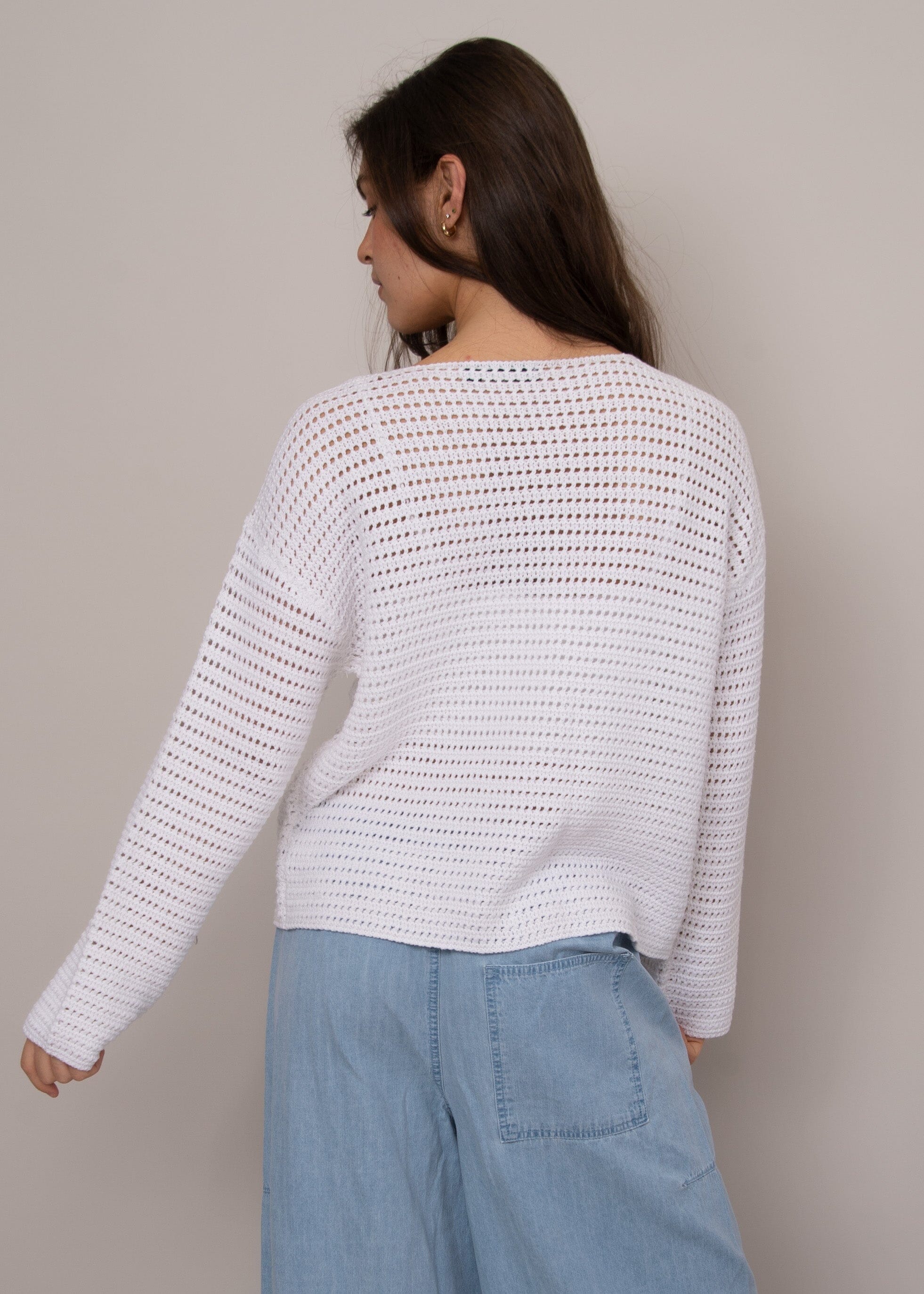  minimal white sweater outfit, easy wear sweater women, knit top with buttons, versatile white sweater