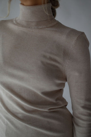 PIMBA ROLLNECK TOP (CEMENT) Top B YOUNG 