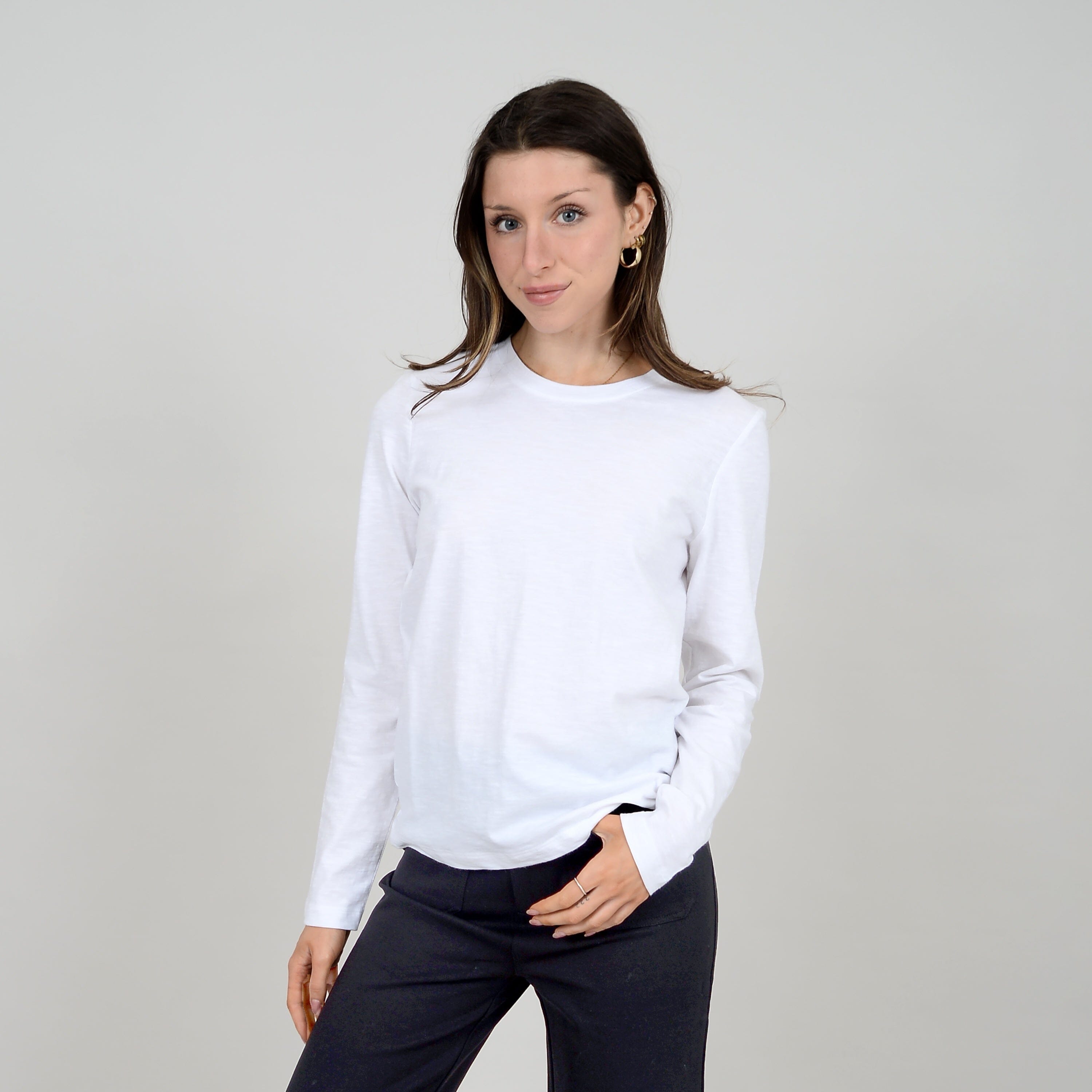 WHITE CREW NECK LONG SLEEVE Top RD STYLE 