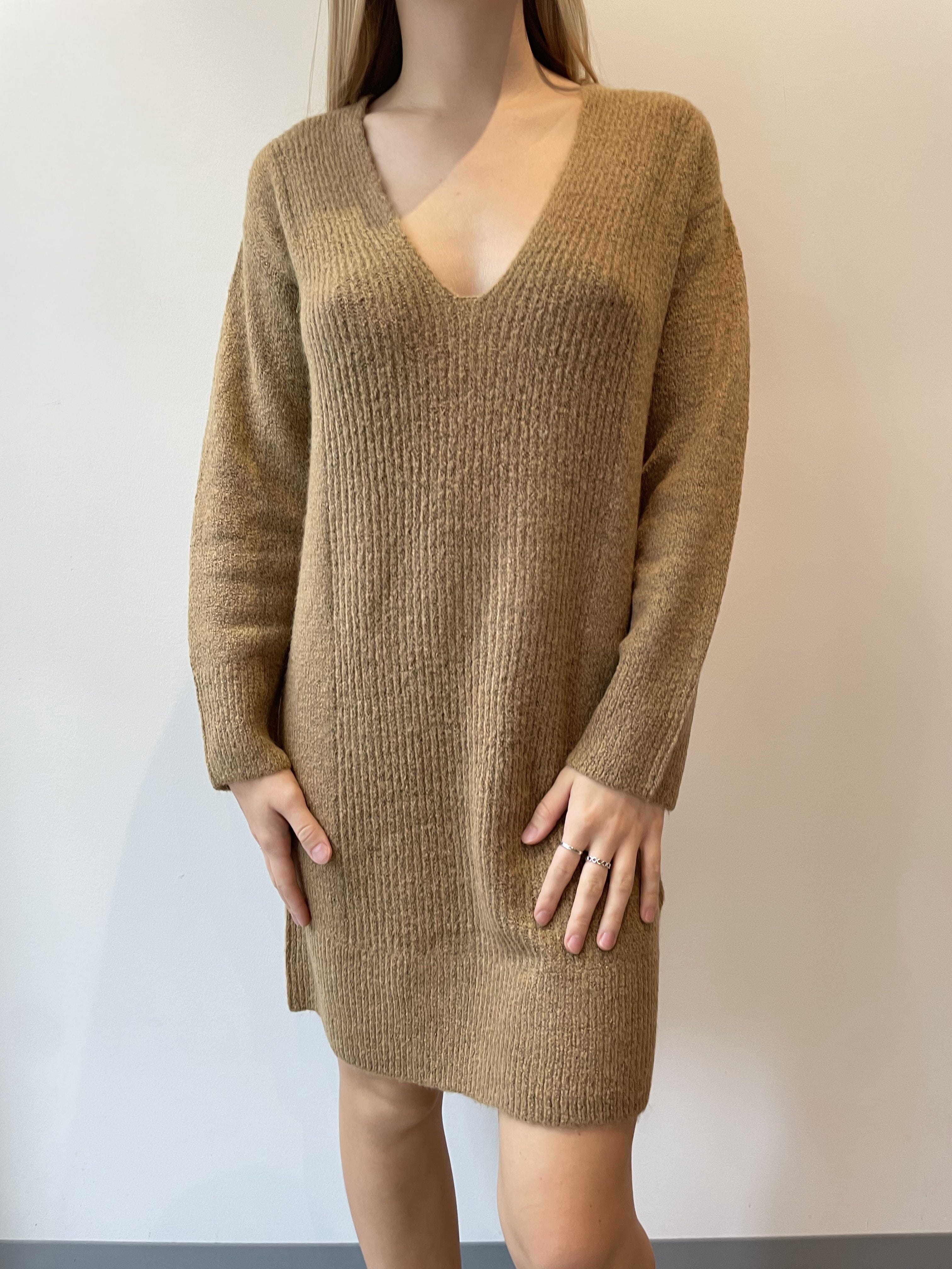 MIRELLE VNECK SWEATER (TAN) Sweater B YOUNG 